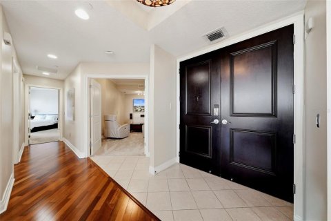 Condominio en venta en Tampa, Florida, 3 dormitorios, 179.77 m2 № 2318652 - foto 2