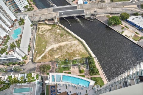 Copropriété à louer à Miami, Floride: 2 chambres, 102.1 m2 № 1972617 - photo 28