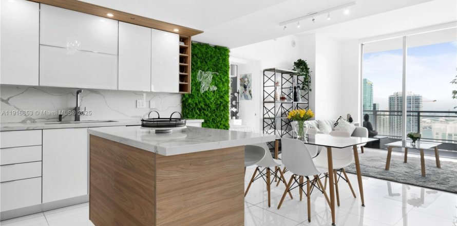 Condo à Miami, Floride, 2 chambres  № 1972617