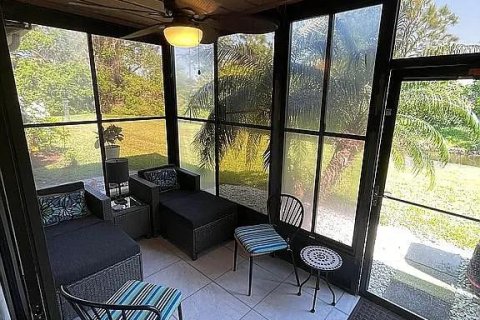 Condo in Sarasota, Florida, 2 bedrooms  № 1849868 - photo 17