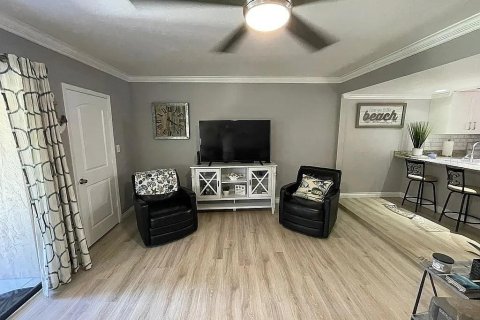 Condo in Sarasota, Florida, 2 bedrooms  № 1849868 - photo 16