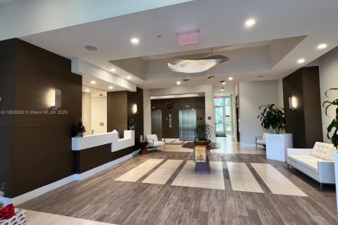 Снять в аренду кондоминиум в Дорал, Флорида 2 спальни, 99.96м2, № 1945220 - фото 2