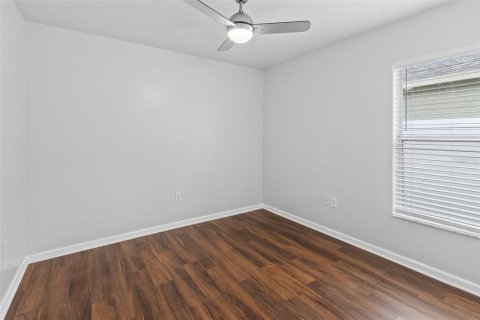 House in Wesley Chapel, Florida 4 bedrooms, 181.72 sq.m. № 2207116 - photo 27