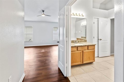 House in Wesley Chapel, Florida 4 bedrooms, 181.72 sq.m. № 2207116 - photo 14