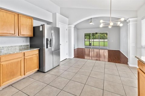 House in Wesley Chapel, Florida 4 bedrooms, 181.72 sq.m. № 2207116 - photo 11