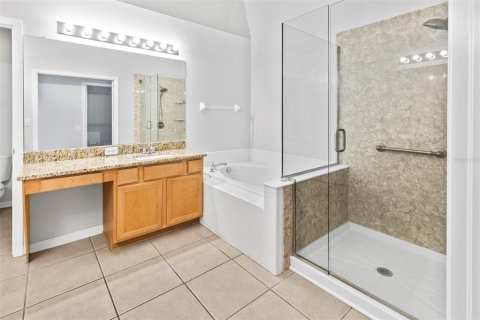 House in Wesley Chapel, Florida 4 bedrooms, 181.72 sq.m. № 2207116 - photo 19