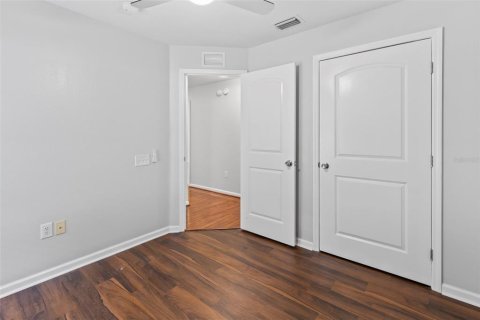 House in Wesley Chapel, Florida 4 bedrooms, 181.72 sq.m. № 2207116 - photo 29