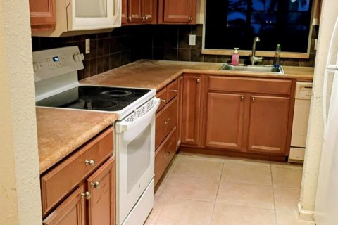 Condominio en alquiler en West Palm Beach, Florida, 2 dormitorios, 98.85 m2 № 2077387 - foto 2