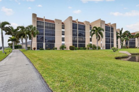 Copropriété à louer à Jensen Beach, Floride: 2 chambres, 102.38 m2 № 2147009 - photo 30