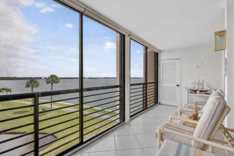 Copropriété à louer à Jensen Beach, Floride: 2 chambres, 102.38 m2 № 2147009 - photo 4