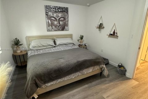 Снять в аренду таунхаус в Хомстед, Флорида 3 спальни, 120.96м2, № 1988927 - фото 11