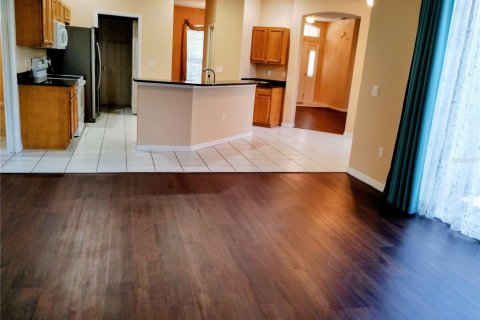 Casa en alquiler en Bradenton, Florida, 3 dormitorios, 172.61 m2 № 2233576 - foto 3