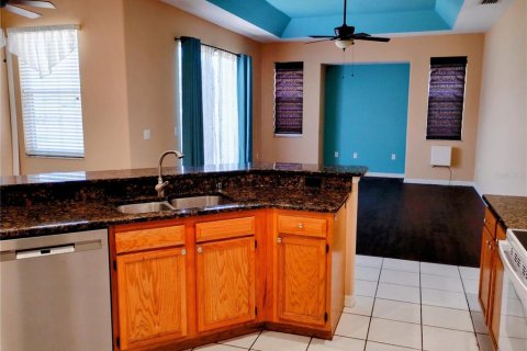 Casa en alquiler en Bradenton, Florida, 3 dormitorios, 172.61 m2 № 2233576 - foto 5