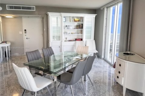 Condominio en venta en Miami Beach, Florida, 2 dormitorios, 126.35 m2 № 1693836 - foto 5