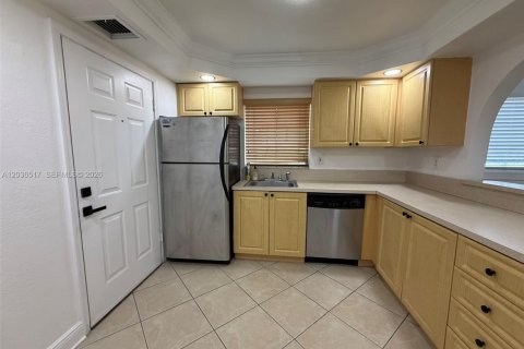 Купить кондоминиум в Майами, Флорида 3 спальни, 130.53м2, № 2084456 - фото 5