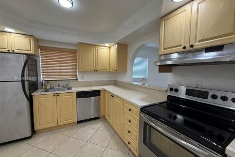 Купить кондоминиум в Майами, Флорида 3 спальни, 130.53м2, № 2084456 - фото 7