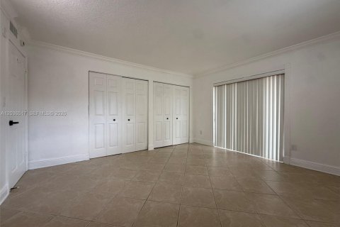 Купить кондоминиум в Майами, Флорида 3 спальни, 130.53м2, № 2084456 - фото 22