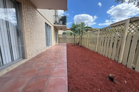 Купить кондоминиум в Майами, Флорида 3 спальни, 130.53м2, № 2084456 - фото 29