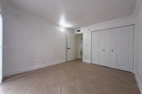 Купить кондоминиум в Майами, Флорида 3 спальни, 130.53м2, № 2084456 - фото 19