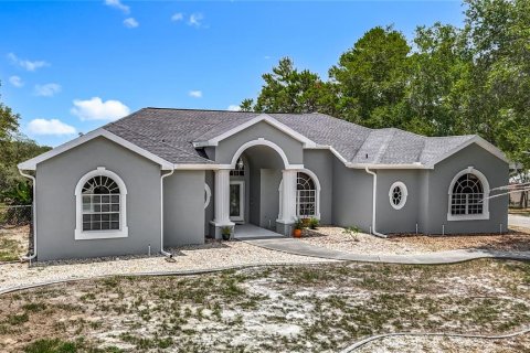 Casa en venta en Weeki Wachee, Florida, 4 dormitorios, 323.86 m2 № 1826230 - foto 3