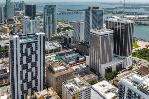 Купить кондоминиум в Майами, Флорида 2 спальни, 90.77м2, № 1961869 - фото 13