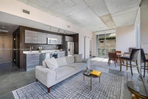 Купить кондоминиум в Майами, Флорида 2 спальни, 90.77м2, № 1961869 - фото 21