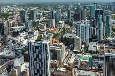 Купить кондоминиум в Майами, Флорида 2 спальни, 90.77м2, № 1961869 - фото 16