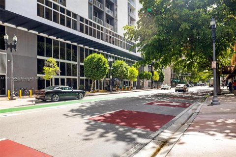 Купить кондоминиум в Майами, Флорида 2 спальни, 90.77м2, № 1961869 - фото 11