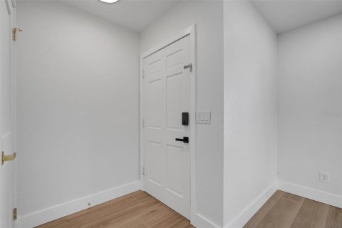 Appartement à louer à Belleair Bluffs, Floride: 2 chambres, 105.72 m2 № 2410336 - photo 16