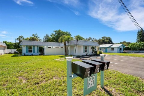 Appartement à louer à Belleair Bluffs, Floride: 2 chambres, 105.72 m2 № 2410336 - photo 9