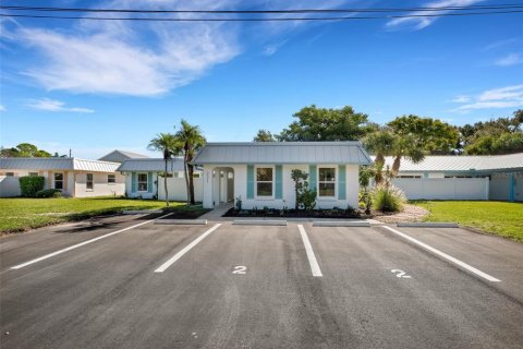 Appartement à Belleair Bluffs, Floride 2 chambres, 105.72 m2 № 2410336