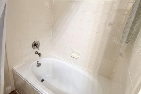 Touwnhouse à vendre à Davenport, Floride: 3 chambres, 151.62 m2 № 2142087 - photo 6