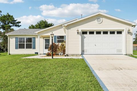 House in The Villages, Florida 2 bedrooms, 137.59 sq.m. № 1841514 - photo 1