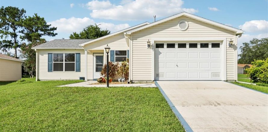 Casa en The Villages, Florida 2 dormitorios, 137.59 m2 № 1841514