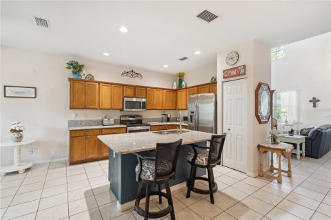 House in Fort Myers, Florida 4 bedrooms, 262.54 sq.m. № 1561857 - photo 12