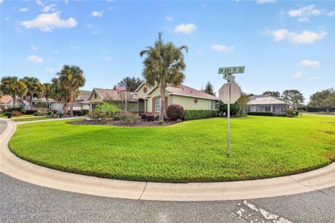 Villa ou maison à Ocala, Floride 3 chambres, 158.03 m2 № 2405130