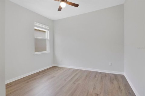 Купить виллу или дом в Лисбург, Флорида 6 комнат, 149.29м2, № 2149763 - фото 18