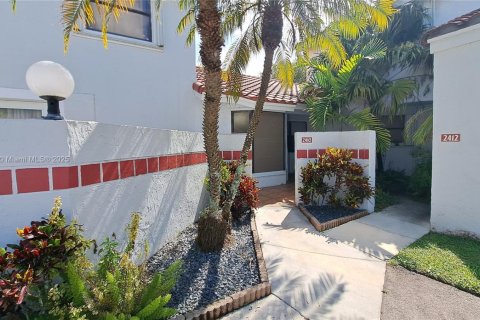Touwnhouse à louer à Homestead, Floride: 3 chambres, 104.52 m2 № 1929797 - photo 1