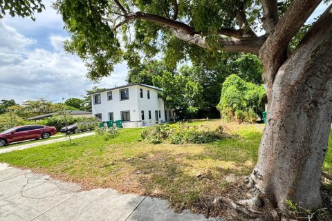 Terreno en venta en Miami, Florida № 1936841 - foto 3