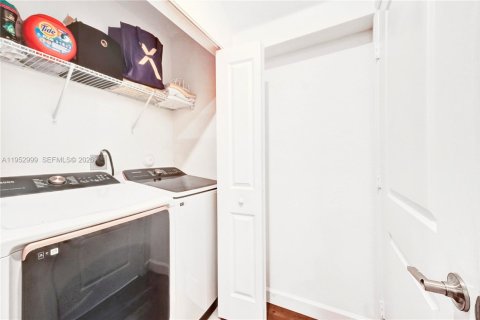 Touwnhouse à vendre à Homestead, Floride: 4 chambres, 169.08 m2 № 2008731 - photo 12