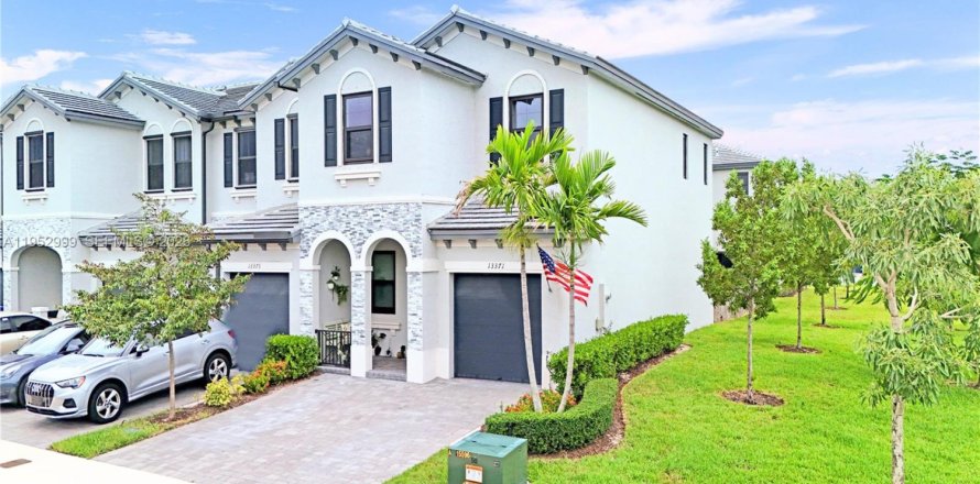 Touwnhouse à Homestead, Floride 4 chambres, 169.08 m2 № 2008731