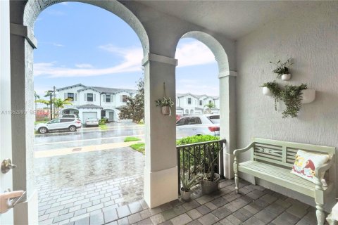 Touwnhouse à vendre à Homestead, Floride: 4 chambres, 169.08 m2 № 2008731 - photo 11