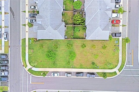 Touwnhouse à vendre à Homestead, Floride: 4 chambres, 169.08 m2 № 2008731 - photo 4