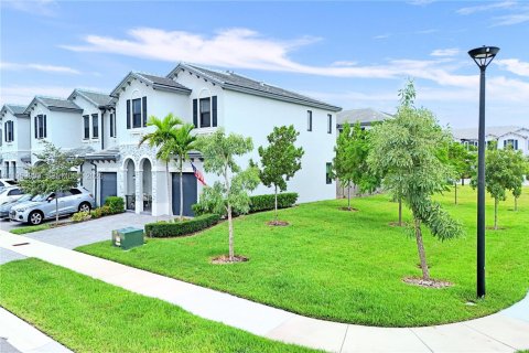 Touwnhouse à vendre à Homestead, Floride: 4 chambres, 169.08 m2 № 2008731 - photo 10