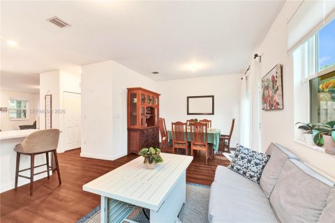 Touwnhouse à vendre à Homestead, Floride: 4 chambres, 169.08 m2 № 2008731 - photo 24