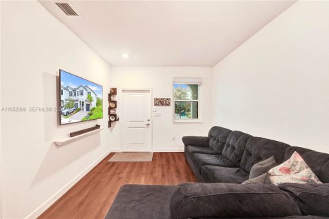 Touwnhouse à vendre à Homestead, Floride: 4 chambres, 169.08 m2 № 2008731 - photo 15