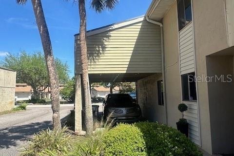 Townhouse in Apopka, Florida 2 bedrooms, 100.98 sq.m. № 1644797 - photo 1