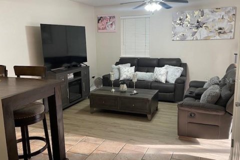 Townhouse in Apopka, Florida 2 bedrooms, 100.98 sq.m. № 1644797 - photo 6