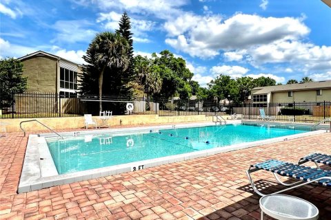 Townhouse in Apopka, Florida 2 bedrooms, 100.98 sq.m. № 1644797 - photo 21