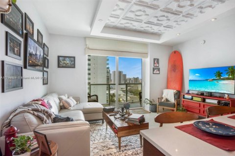 Condominio en venta en Miami, Florida, 1 dormitorio, 72.46 m2 № 1713508 - foto 2